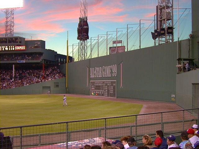 houston astros stadium center field. HUGE HDTV in center field,